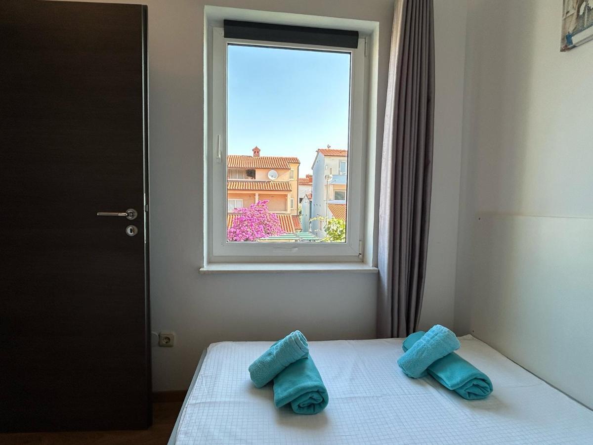 Apartment Jela With A Big Balcony Pula